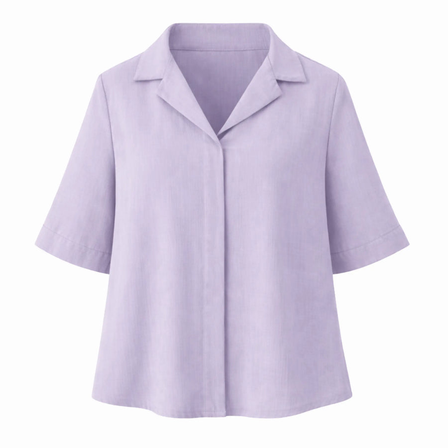 Polo shirt with magnetic buttons