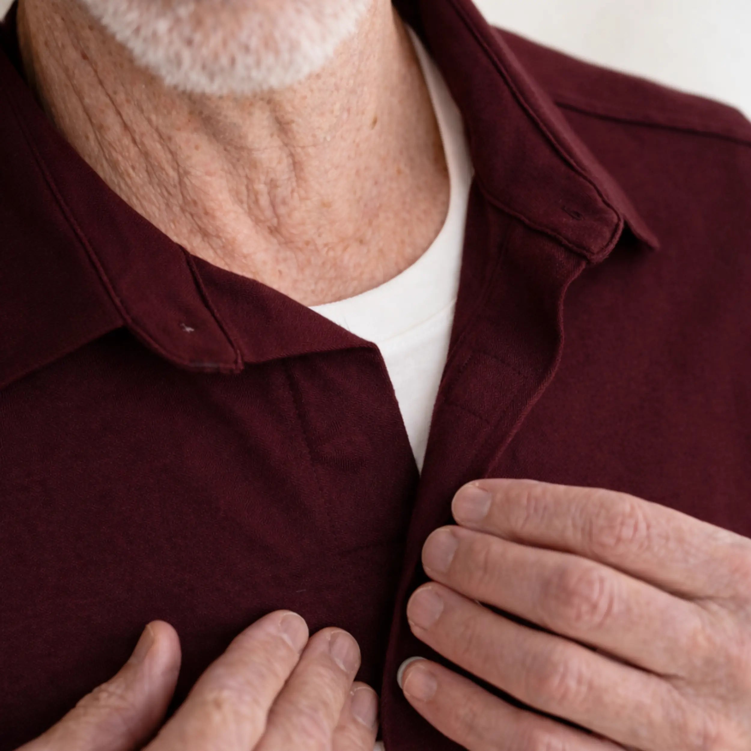 Men’s shirt with magnetic buttons